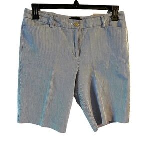 Talbots blue and white striped sear sucker 100 % cotton Bermuda shorts shorts